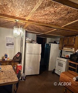 4th image of 37180 Sumner Rd