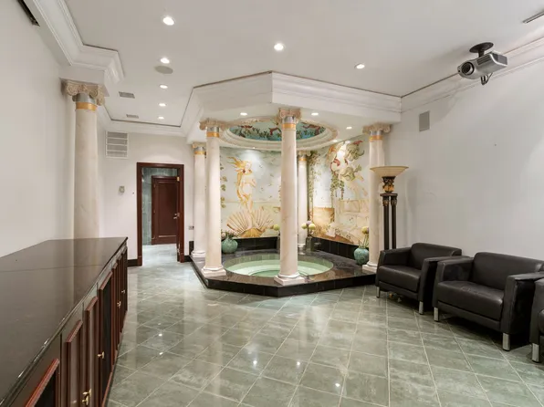 51 Romer Road image 64 of 92