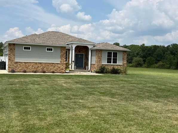 3197 Smeltzer Rd, Marion, OH 43302