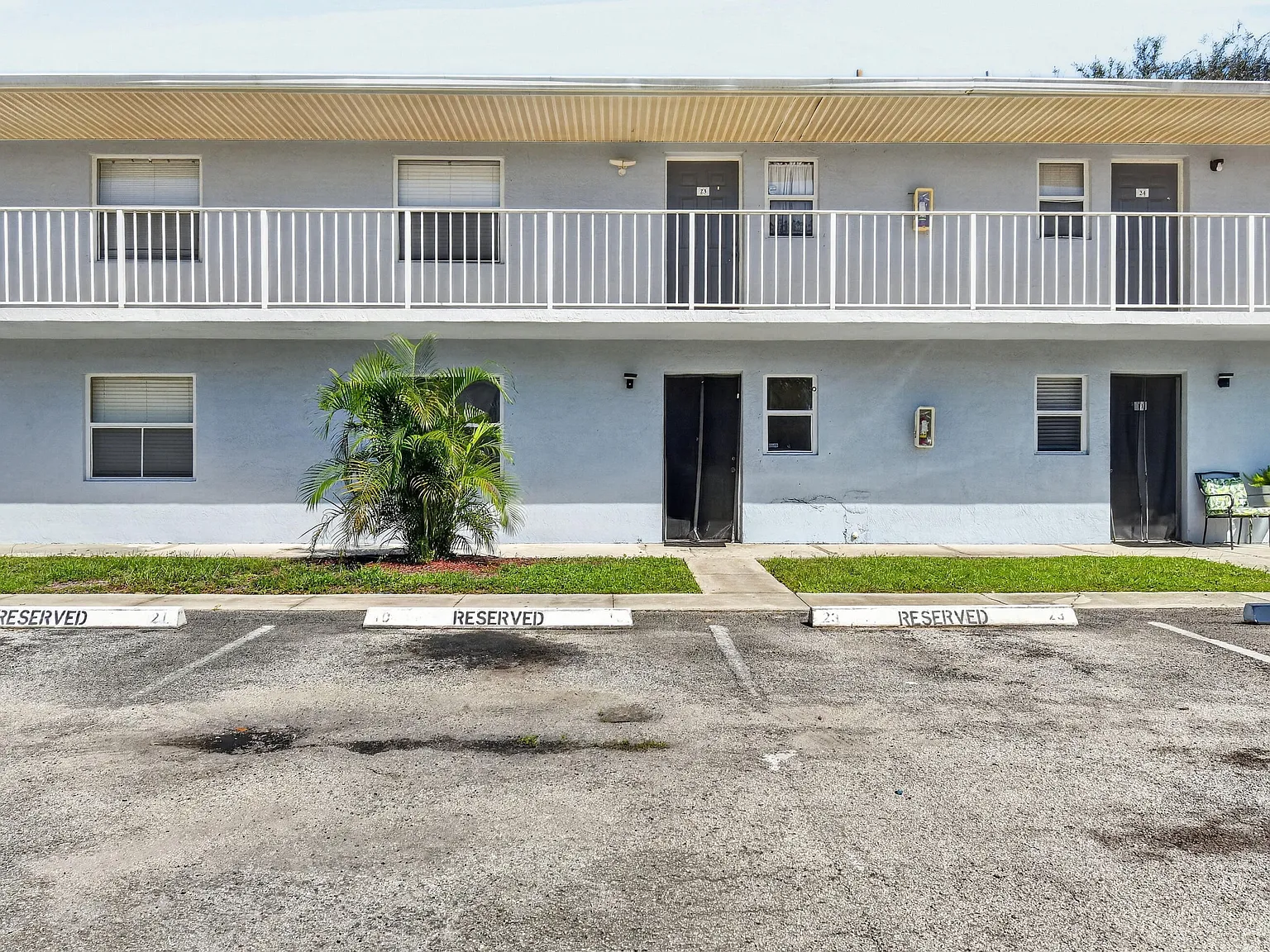 2 bed, 2.0 bath, 744 sqft, $1,600 — Photo 1