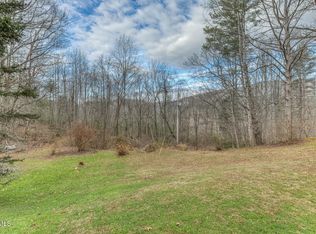 902 R D Campbell Rd, Butler, TN 37640