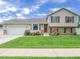 936 S Chappel Valley Loop, Lehi, UT 84043