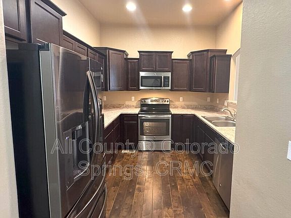 5th image of 6520 Emerald Isle Hts