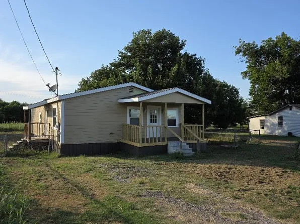 916 W Avenue B, Rosebud, TX 76570