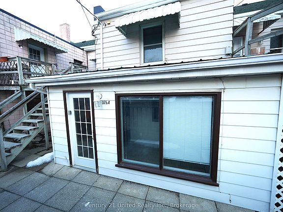 2nd image of 375A Queen St