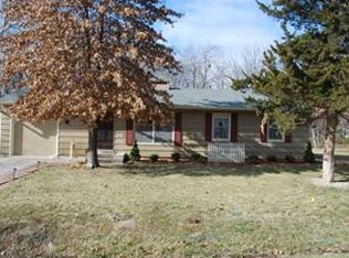 1315 Middlebrook Dr, Liberty, MO 64068