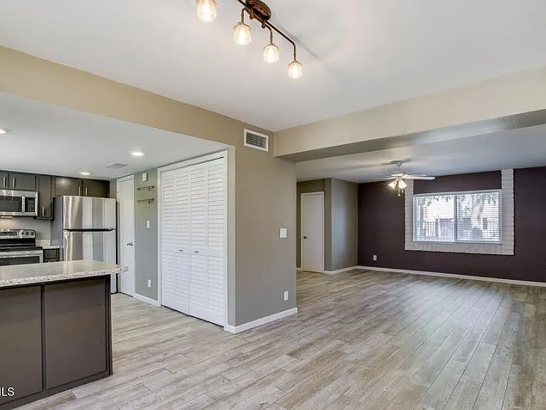 8303 E Thomas Rd — Photo 11