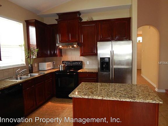 3rd image of 15341 Urbino Ln