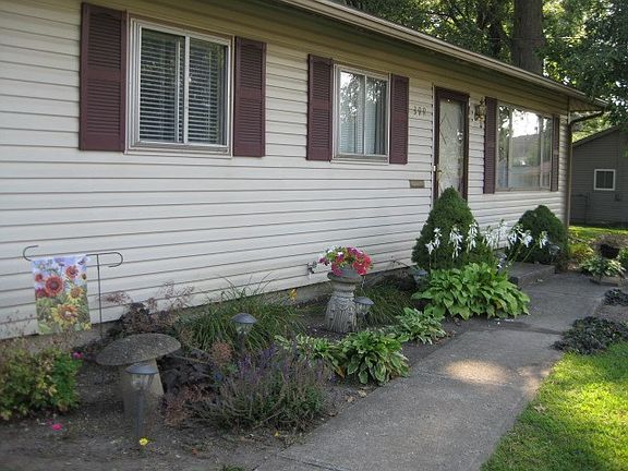 3rd image of 399 Whitmore Ave
