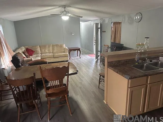 7698 Park St — Photo 6