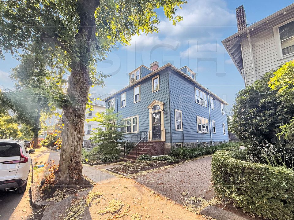 1st image of 61 Moraine St