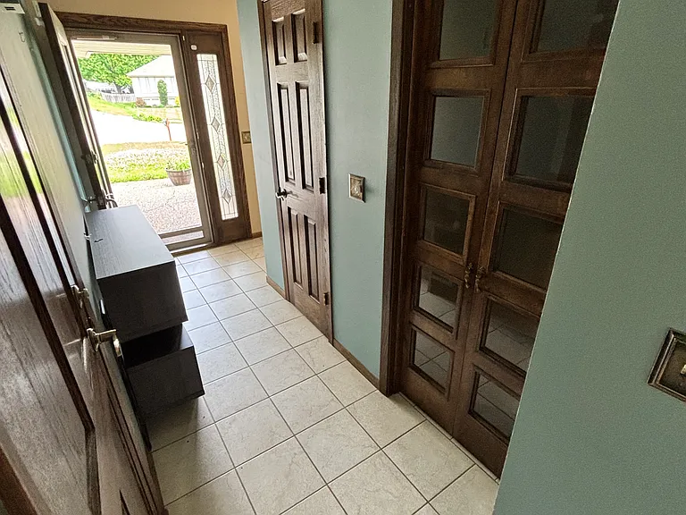 15517 Jones Cir — Photo 3