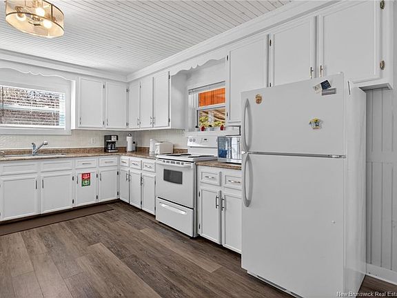 3rd image of 7 Rons Ln