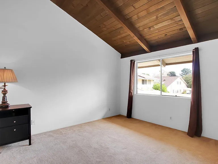 5142 Calle Real — Photo 14