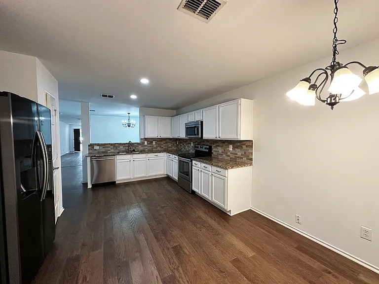 12943 Vassar Dr — Photo 8