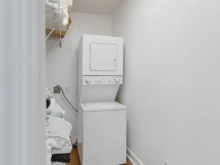 926 Idlewild Dr — Photo 18