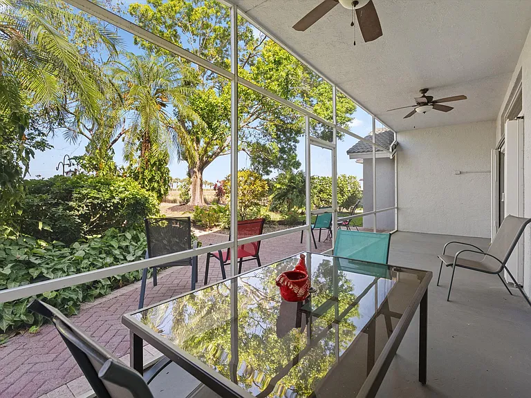 1871 Corsica Dr — Photo 15