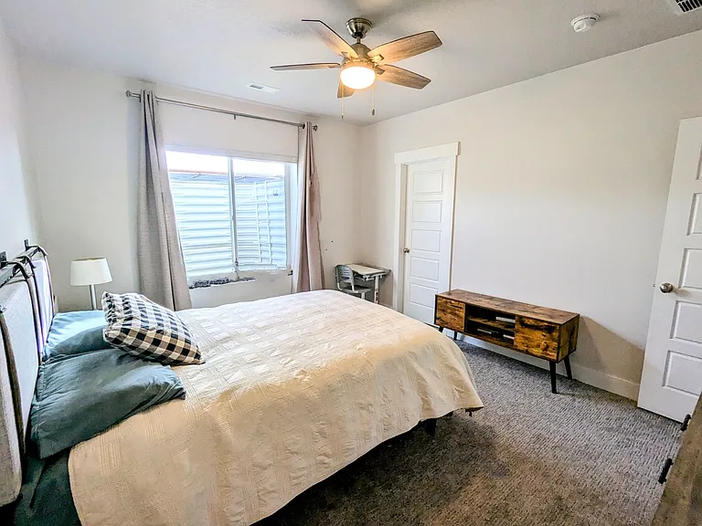380 E Keetly Station Cir — Photo 52
