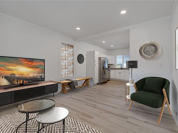 5th image of 215 Jillson Ave
