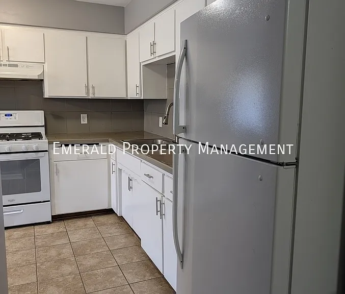 2510 Holmes St #6 — Photo 7