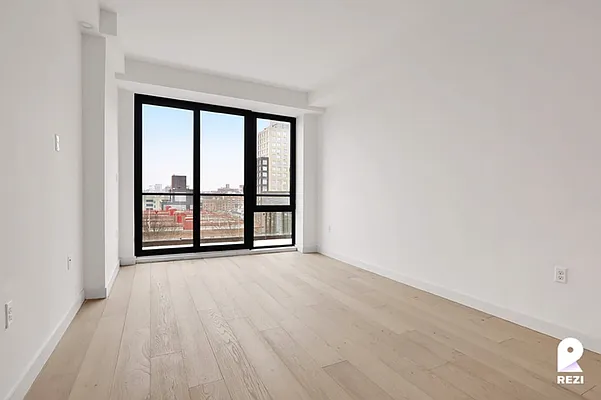 Rented by REZI | media 3