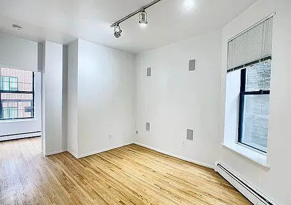 Rented by Best Apartments North Inc | media 27