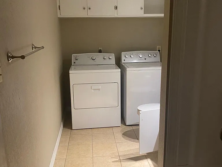 116 E Ingram St #A — Photo 10