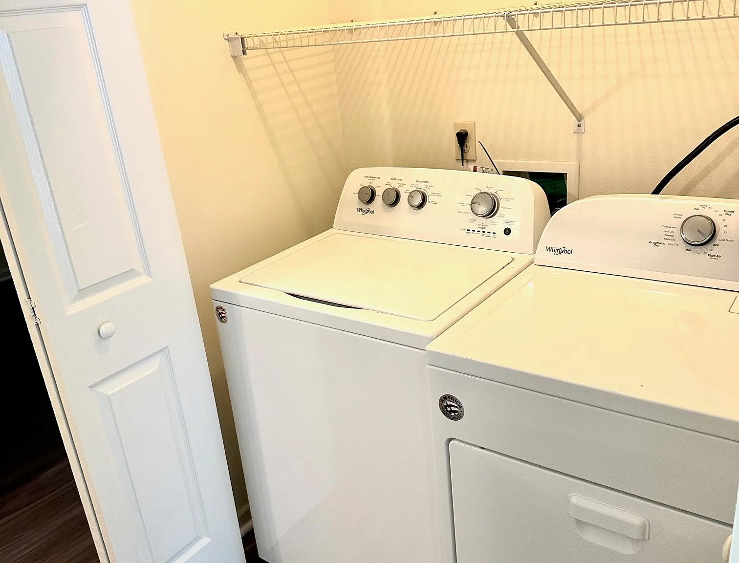 4 bed, 1200 sqft, $1,875 — Photo 2