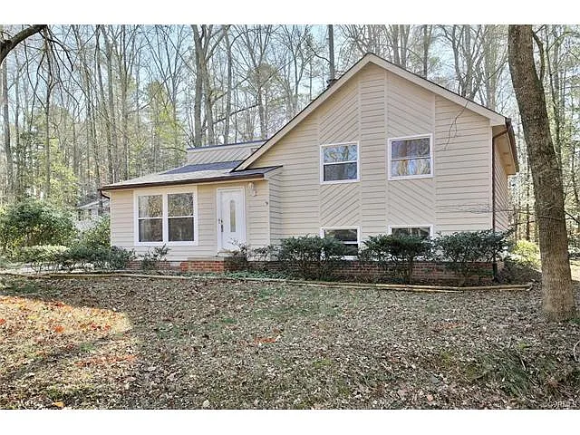 13315 Farm Crest Ct photo 1