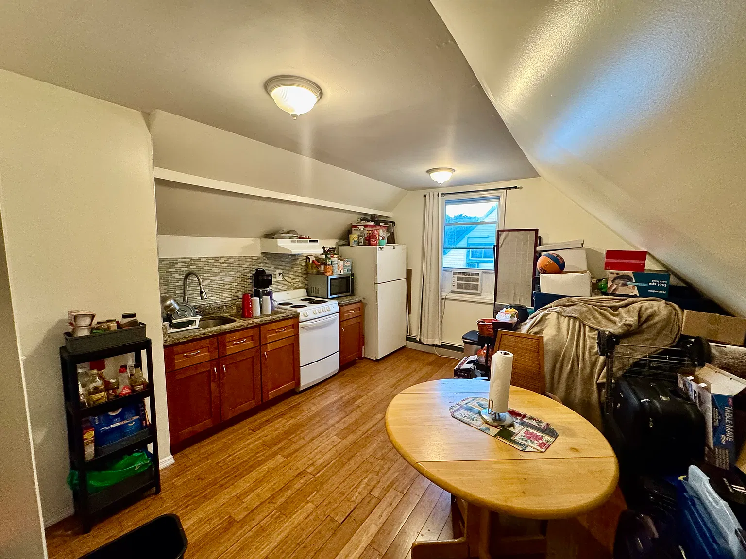 College Ln, Westbury — Photo 4