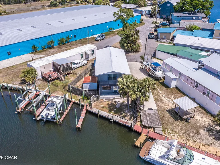 929 Marina Dr — Photo 1