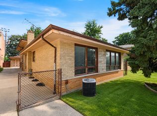 6238 W 63rd St, Chicago, IL 60638