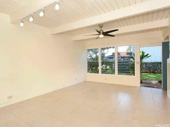 4225 Keanu St #14, Honolulu, HI 96816