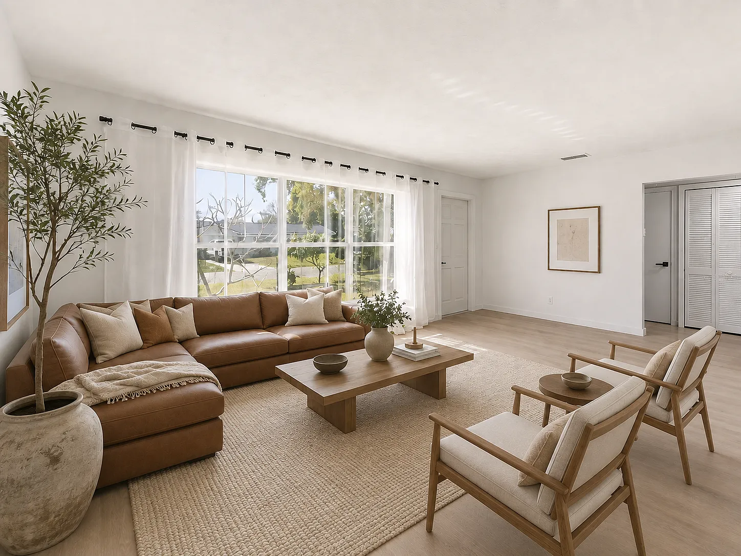 4 bed, 1300 sqft, $3,800 — Photo 1