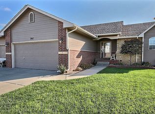 361 E Kay Ave, Haysville, KS 67060