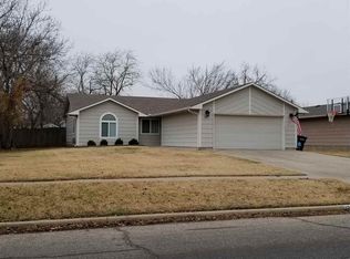 1207 N Osage St, Augusta, KS 67010