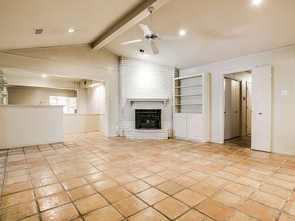 3rd image of 10660 Pagewood Dr