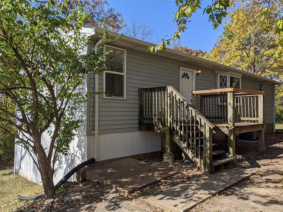 1st image of 2853 Meadowlark Ave