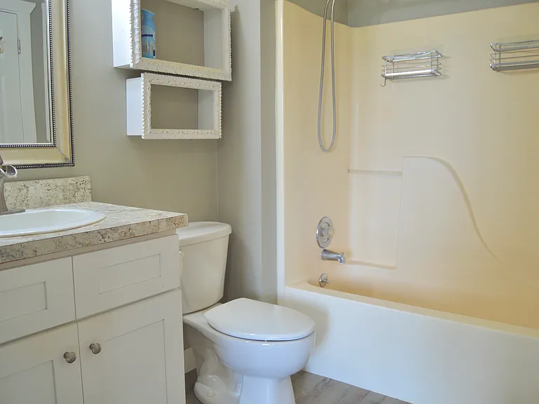 1527 Talon Dr — Photo 4