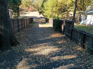 323 Flower St, Shady Cove, OR 97539