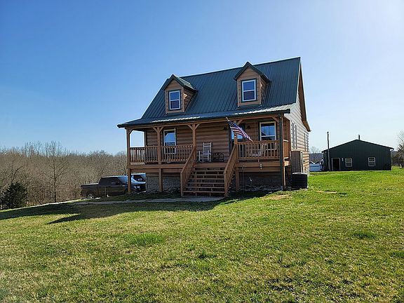 2nd image of 6855 Woods Pike