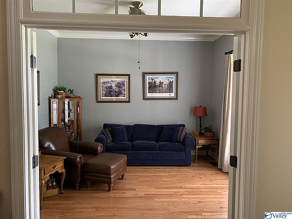 5th image of 219 Bishop Farm Way NW