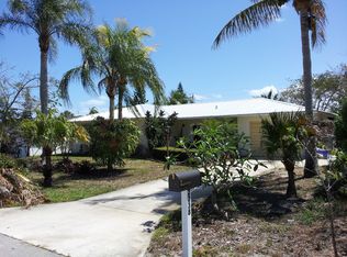 2238 NE 16th Ct, Jensen Beach, FL 34957