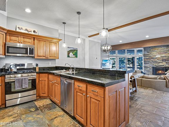 3rd image of 2470 Deer Valley Dr E #B11