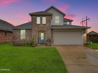 102 Golden Lake Dr, Rayne, LA 70578
