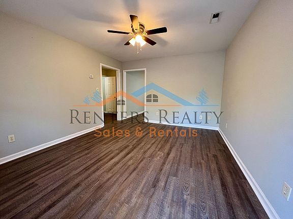 4th image of 2605 Charity Ln Unit B