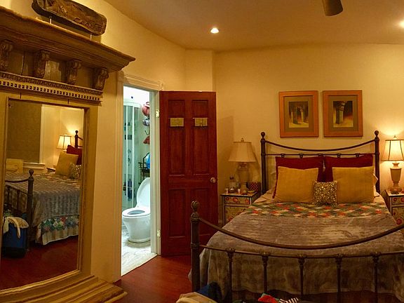 Fully furnished Master bedroom included in rent