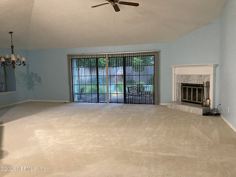 8150 Loch Lomond Ln — Photo 6