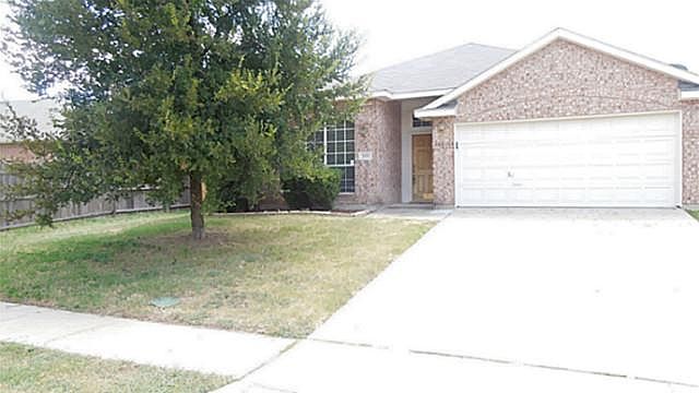 1st image of 520 Pinnacle Dr