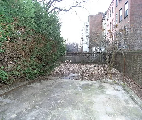 Rented by Rapid Realty Cobble Hill | media 4